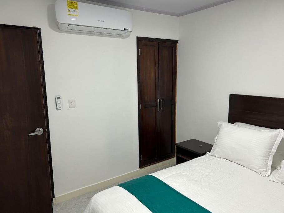 Casa Familiar En Giron